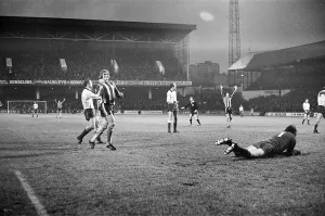 Sheffield United 1-2, League Division One match action at Bramall Lane