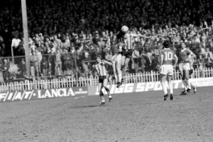Sheffield United 1 v. Bury 1. April 1982 MF06-27-005 Local Caption Division 4