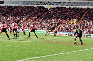 00926 Prints: Sheffield United v Reading, final score 2-0 to Sheffield United. League Division 1