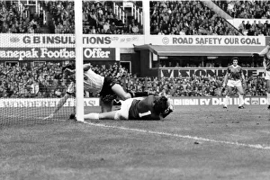 Sheffield Wednesday 0 v. Wolverhampton Wanderers 0. Division 2 Football