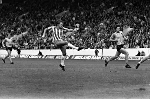 Sheffield Wednesday 0 v. Wolverhampton Wanderers 0. Division 2 Football