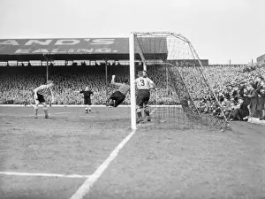 00226 Prints: Sheffield Weds v Brentford 12 / 4 / 1952 C1845 / 1