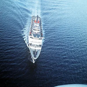 Cruise Prints: Ships - Shipping - Queen Elizabeth II - November 1968 The QE2 Liner Trials on Firth