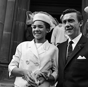00892 Prints: Shirley Bassey, 24, marries film director Kenneth Hume, 35, at Paddington Register Office