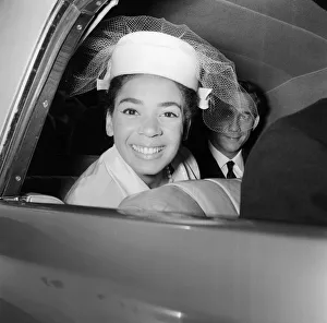 00892 Prints: Shirley Bassey, 24, marries film director Kenneth Hume, 35, at Paddington Register Office
