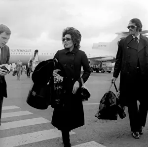 Talking Prints: Shirley Bassey arriving at Newcastle Airport on 30th April 1971