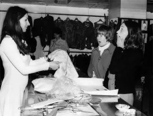 Shocked Prints: Shoppers are stunned when told clothes are free at the Apple Boutique close down sale