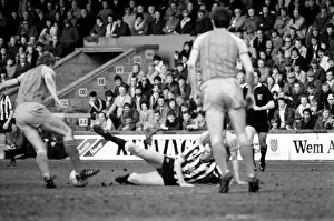 Shrewsbury 2 v. Newcastle 2. March 1984 MF14-26-038
