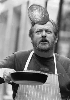 Frying Pan Prints: Shrove Tuesday: Hotelier Philip Artingstall breaking his own world Record with 266 Pacake