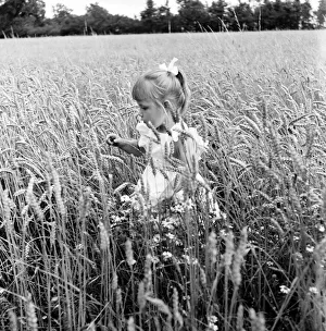 00473 Prints: Siblings, Helen (3) and Paul Burrows (9) from Waterloo, London