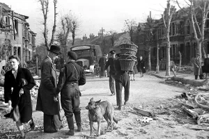 Nm20060306 Prints: Sifting through the debris after rocket aids at Leystone in London November 1944