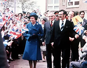 Silver Jubilee Tour of Scotland at Glasgow May 1977 Queen Elizabeth goes walkabout