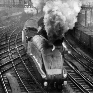 Smoke Prints: The Silver Jubilee train, drawn by the origianl engine Silver Link