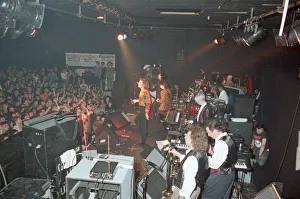 00874 Prints: Simon Le Bon singing with his band Duran Duran live on the 11th November 1988