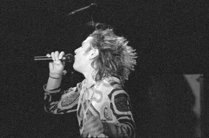 Simon Le Bon singing with his band Duran Duran live on the 11th November 1988