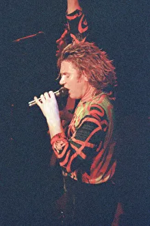 00874 Prints: Simon Le Bon singing with his band Duran Duran live on the 11th November 1988