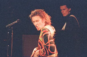 00874 Prints: Simon Le Bon singing with his band Duran Duran live on the 11th November 1988