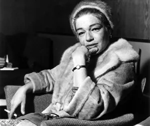 Simone Signoret Actress wearing fur coat and hat A©Mirrorpix