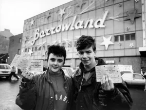 Simple Minds, will be performing a charity concert - Cash for Kids Show -