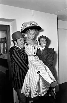 Sing a Rude Song: It is a musical about Marie Lloyd starring Barbara Windsor