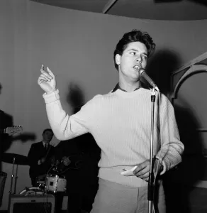 01172 Prints: Singer Cliff Richard at the Honey ball, a party to celebrate the launch of