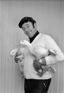 Singer and comedian Mike Reid who is presently riding high in the hit parade with his