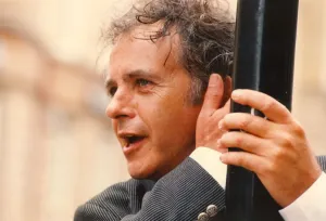 Singer David Essex at Newcastles Theatre Royal 20 June 1995