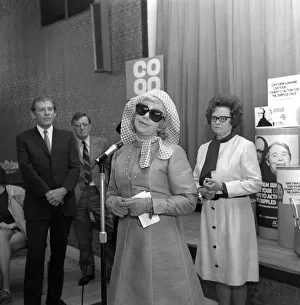 Singer Dorothy Squires in Newcastle on May 25, 1972, to launch an appeal for Action for