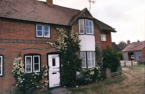 Singer Eric Claptons House Farview The Green Ripley Surrey Dbase A©Mirrorpix