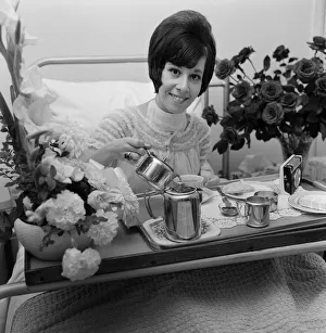 Health Prints: Singer, Helen Shapiro, who last week underwent an operation on her throat