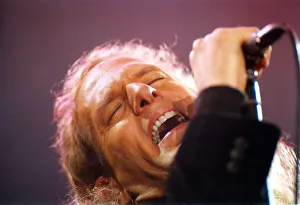 Singer Michael Bolton performing in concert at the Newcastle Arena. 11 / 03 / 96