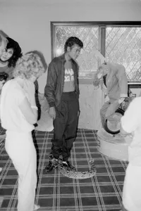 Singer Michael Jackson introduces Daily Mirror competition winner Susan Coburn to his pet