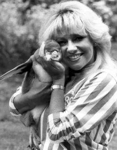 Singer Stephanie Lawrence with Pearl the Penguin who she sponsors