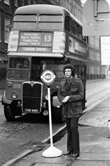 01234 Prints: Singer Tom Jones filming a TV special today called The London Bridge Special