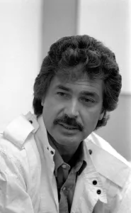 Singing superstar Engelbert Humperdinck relaxes in his dressing room before appearing