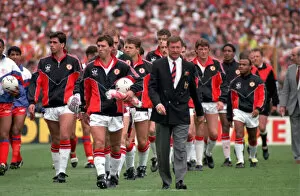 01476 Collection: Sir Alex Ferguson leads Manchester United on to the pitch - FA Cup against Crystal Palace
