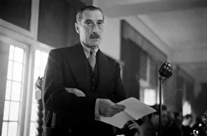 00020 Prints: Sir Neville Henderson. British Ambassador to Germany at the outbreak of World War II