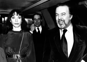 Sir Peter Hall actor with soprano lover Maria Ewing January 1981 MSI
