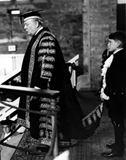 00362 Prints: Sir Winston Churchill addressing the congregation after the degree presentation