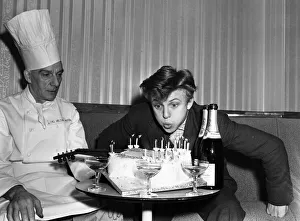 01160 Prints: Skiffle guitarist Tommy Steele was overwhelmed with birthday cards as he celebrated his