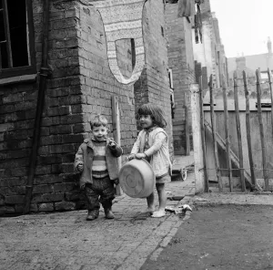 01035 Prints: Slum areas of Leicester. 18th October 1963