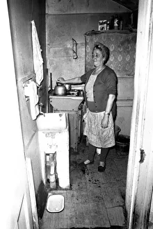 00111 Prints: Slum and derelict housing in the West end of Newcastle 1 May 1970