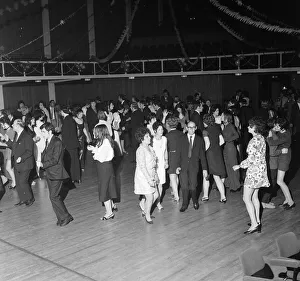 01491 Prints: Smiths Industries dinner and dance at Guildford Civic Hall, Surrey