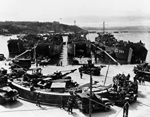 US solders embarking on to landing ships at Brixham prior to the D-Day landings