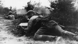 01442 Prints: A soldier of the Soviet Red Army takes advantage of cover as he creeps towards