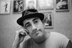 01512 Prints: Songwriter and composer Lionel Bart in his flat in South Kensington