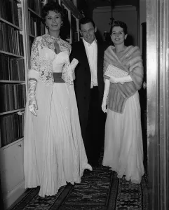 Sophia Loren 1957 at William Holdens flat