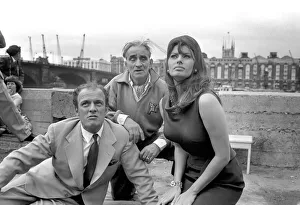 Sophia Loren filming The Millionairess'at London Bridge. June 1960 M4468-015