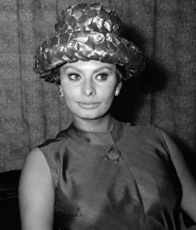 Bonnet Prints: Sophia Loren October 1961 Actress in London Donald Zec Feature. com