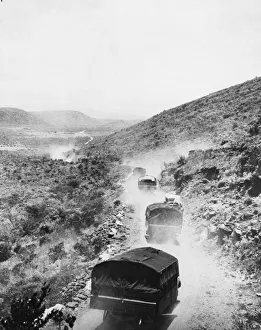 01454 Prints: South African forces in Kenya are highly mobile during Second World War